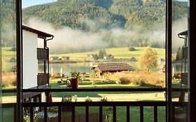SeeHotel&SeeApartments Kärntnerhof- direkt am See!